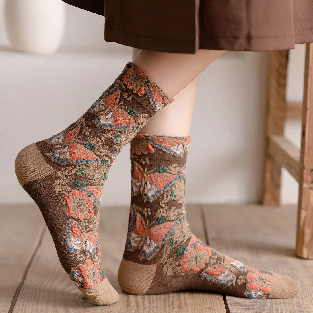 Kwiatowy haft skarpetki damski – Embroidery On Socks recenzja i cena