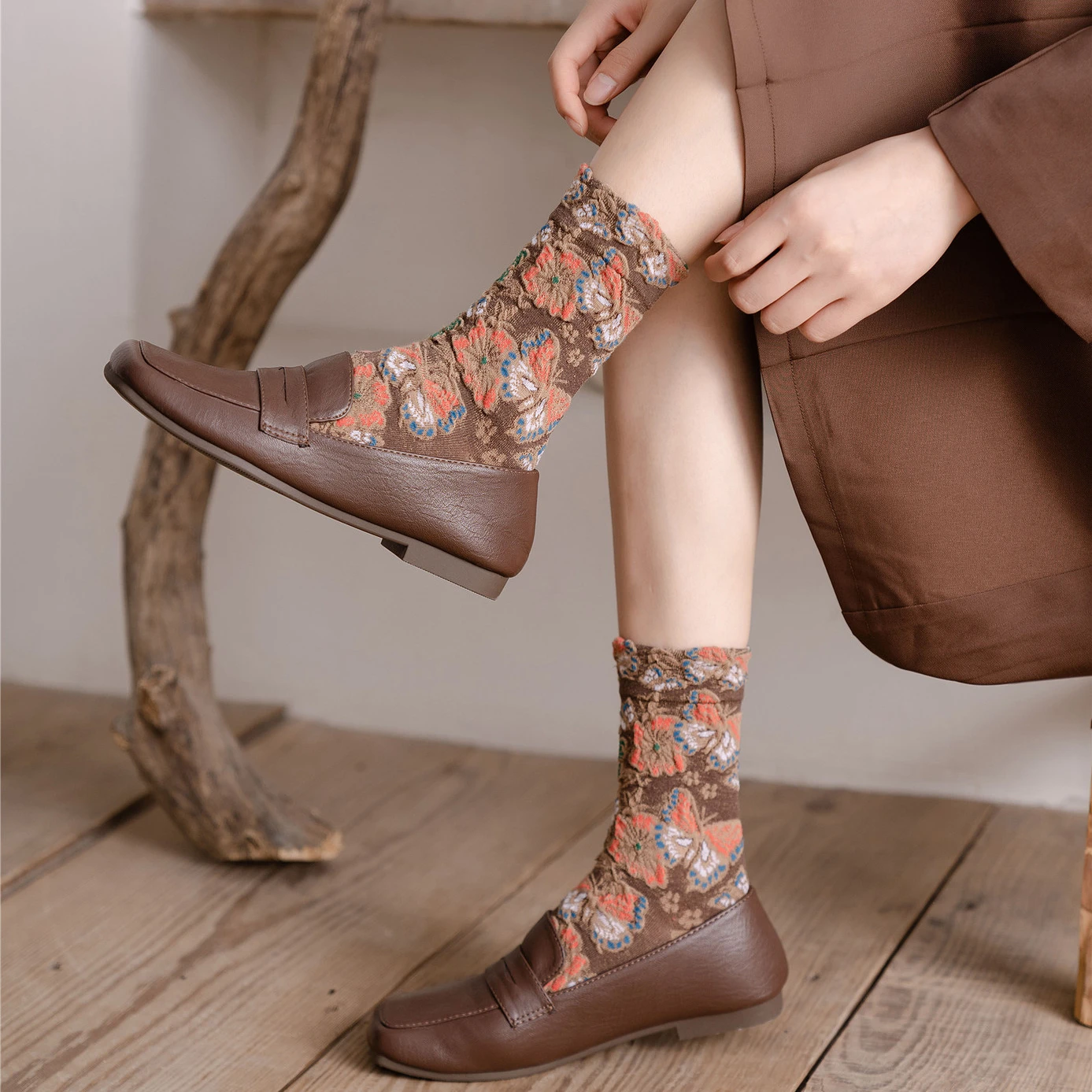 Kwiatowy haft skarpetki damski – Embroidery On Socks recenzja i cena