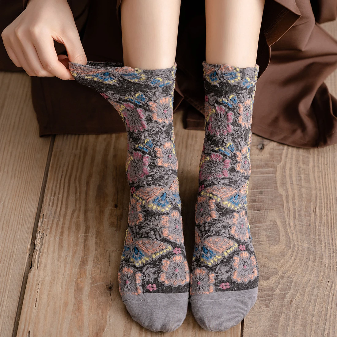 Kwiatowy haft skarpetki damski – Embroidery On Socks recenzja i cena