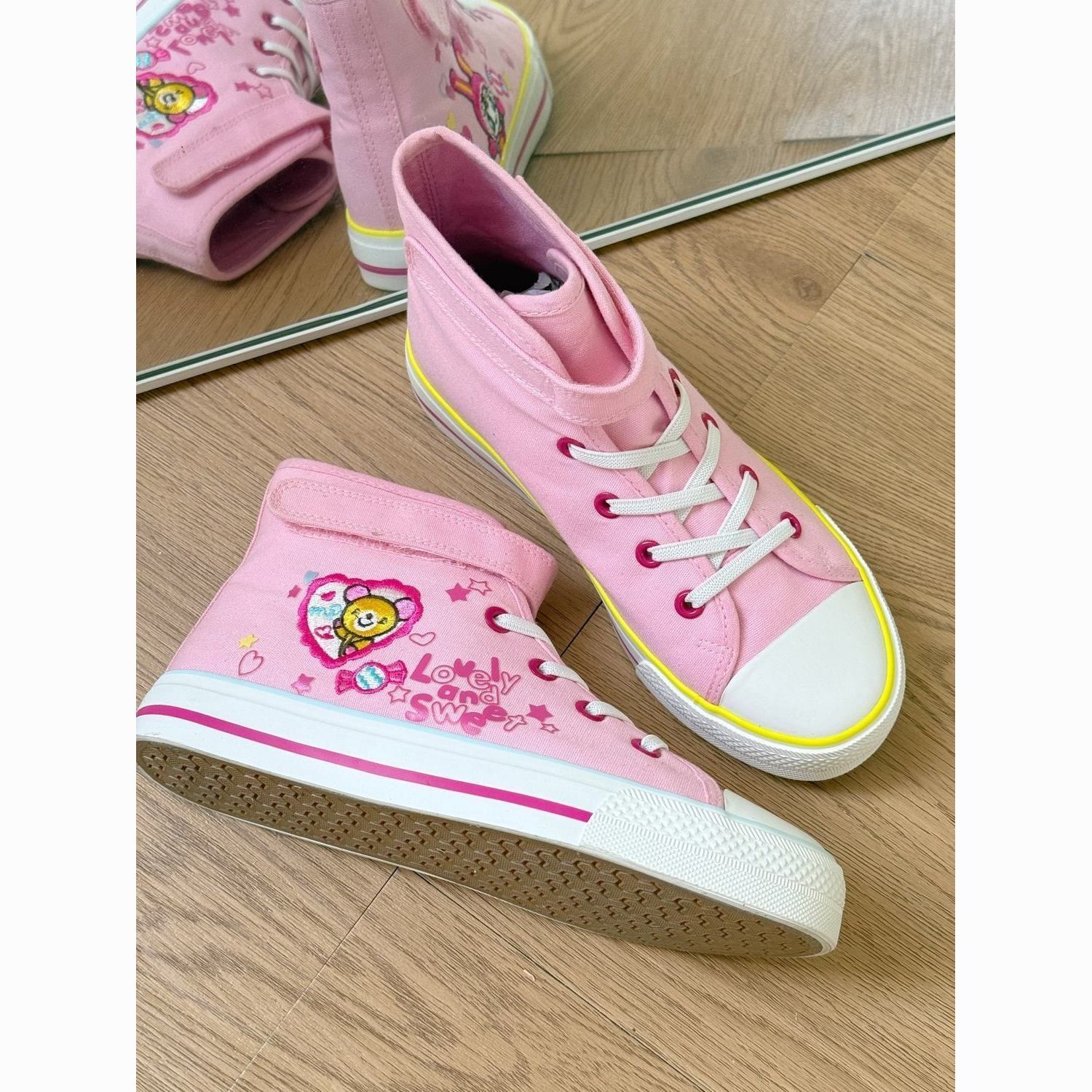 Wiosenno-jesienne nowe uniwers – Embroidery Shoes recenzja i cena