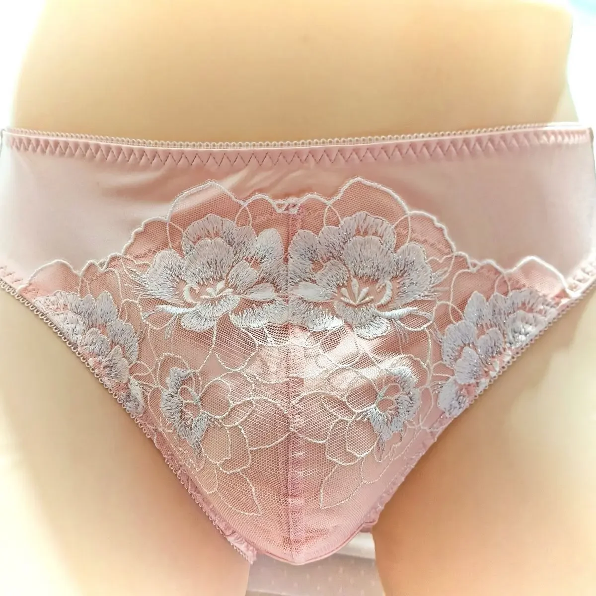 Męskie koronkowe haftowane róż – Embroidery Underwear recenzja i cena