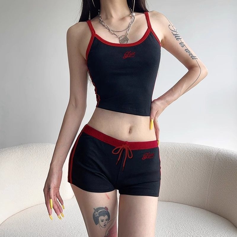 Damskie komplety: patchworkowe – Embroidery Motif recenzja i cena